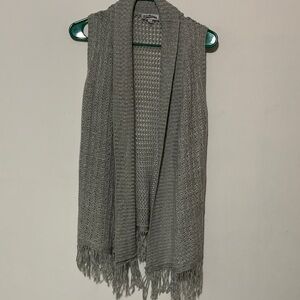 Freshman Light Gray Fringed Knit Cardigan